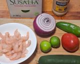 Foto del paso 1 de la receta: Tostadas de camarón fáciles