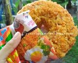 Foto langkah ke 4 dari resep Donat Indomie tanpa Cetakan/Loyang.