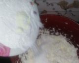 A picture of step 3 of Two tones biscuits baked in Karahi(wok).