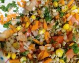हिरव्या मुगाचे सलाद (कडधान्य) (Green Moong Salad Recipe In Marathi) रेसिपी स्टेप 4 फोटो 