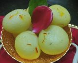 A picture of step 8 of Kesar Angoori Rasgulla.