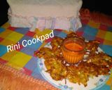 Foto langkah ke 3 dari resep Bakwan Wokol Wortel dan Kol. #PekanInspirasi.