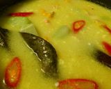 Foto langkah ke 4 dari resep Gulai Bening Daun Katuk.
