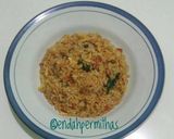 Foto langkah ke 3 dari resep Nasi goreng pedas.