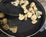 Foto del paso 3 de la receta: Champiñones con huevos y ensalada verde