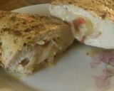 Foto del paso 11 de la receta: Pechuga rellena de jamón, queso, cebolla y morrón con puré