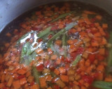 Foto del paso 3 de la receta: Consomé de pollo y verduras 🍵