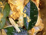 Ayam ungkep bumbu kuning