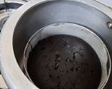 A picture of step 5 of Chocolate choco chips cake.