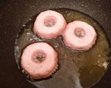 Foto langkah ke 4 dari resep Donat Ubi Ungu.