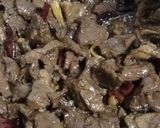 Gambar langkah 3 resipi Daging kicap cili kering.