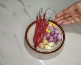 Foto langkah ke 2 dari resep Tumis kangkung terasi.