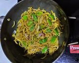 शिमला मिर्च और प्याज़ का चटपटा बेसन (Shimla mirch aur pyaz ka chatpata besan recipe in Hindi) रेसिपी चरण 6 फोटो