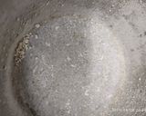 A picture of step 3 of Oreo biscuits cake.