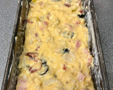 Foto del paso 6 de la receta: Pan relleno de cebolla, jamón, bacon, queso y aceitunas con un toque de orégano y ajo (sin lactosa)