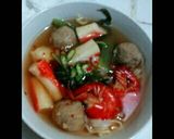 Foto langkah ke 3 dari resep Steamboat kuah tomyam suka suka😉.