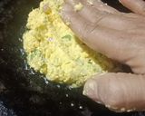 A picture of step 4 of Corn Thalipith.