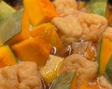 A picture of step 4 of 🫑 One-pot Kabocha squash, fried tofu in Japanese broth.