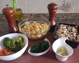 Foto del paso 2 de la receta: Oriquetes, con provenzal de hongos