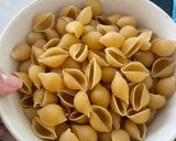 Foto del paso 1 de la receta: Pasta fría con atún y maíz 🌽