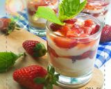 Foto langkah ke 5 dari resep Strawberry Cheesecake In Jar (No Bake) 🍓🍃.