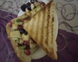 A picture of step 4 of Apple cabbage sandwich.
