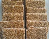 A picture of step 8 of Til Chikki.