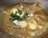 Foto langkah ke 5 dari resep Opor Ayam Telur Bumbu Kari.