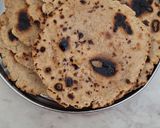 A picture of step 3 of Aachari Bhakhri.