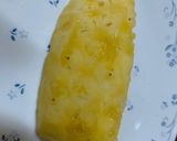 A picture of step 1 of Pineapple Jam (for Fruit Tea or Shaved Ice).