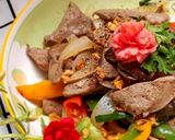 Hình bước làm 3 của món Gan heo xào ớt chuông