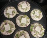 A picture of step 2 of Mini Pizza.