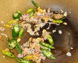 Foto langkah ke 3 dari resep Tumis Terong Cabe Ijo.