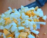 A picture of step 3 of Easy Egg Sandwich.