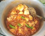 A picture of step 2 of Palak methi chicken.