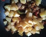 Foto langkah ke 6 dari resep Sambal Goreng Kentang dan Hati Ayam.