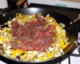 Foto del paso 4 de la receta Carne de res y verduras al wok