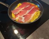Une image de l'étape 3 de Tortilla aux pommes de terres, cheddar et jambon.