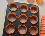 Foto del paso 4 de la receta: Magdalenas de chocolate 🧁 Muffins de cacao amargo y vainilla 🧁Panquecitos sin balanza y muy fáciles