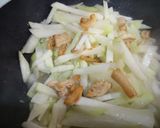 Hình bước làm 2 của món Su hào xào tóp mỡ