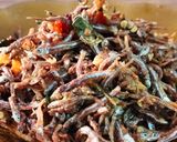Foto langkah ke 4 dari resep Teri bumbu kencur.