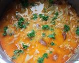Une image de l'étape 4 de Soupe au chou blanc et à la saucisse fumée.