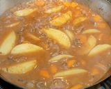 A picture of step 4 of Beef Stew with Cabernet and Peppers.
