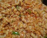 A picture of step 4 of Masala pasta.