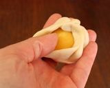 Hình bước làm 5 của món Bánh Bao Kim Sa