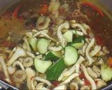 รูปขั้นตอนการทำที่ 11 ของ แกงเห็ดใส่ไข่มดแดง