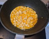 Foto langkah ke 2 dari resep Oseng Tahu Telur.