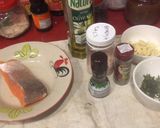 A picture of step 1 of Salmon with Garlic Blanket.