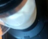 A picture of step 2 of Banana Smoothie.