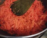 গজরের হলুয়া (gajarer halua recipe in Bengali) রেসিপির ধাপ 1 ছবি